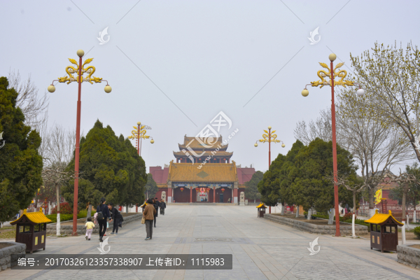 開封龍亭