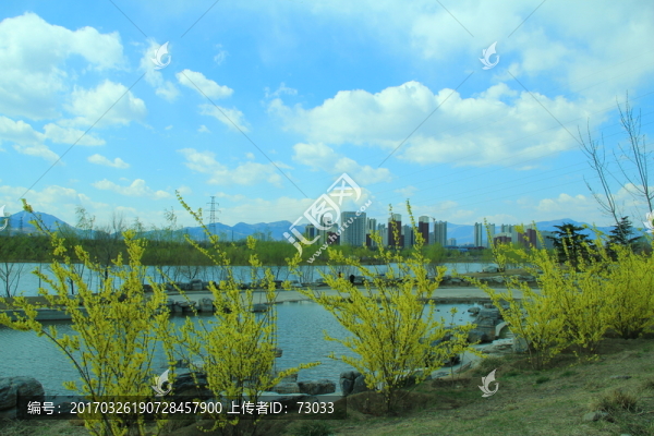 碧水藍(lán)天