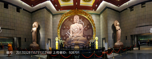 中臺(tái)禪寺大雄寶殿