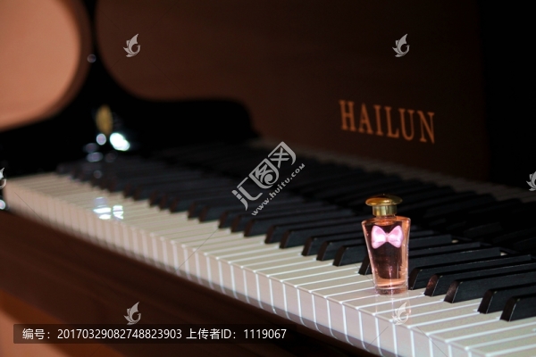 鋼琴