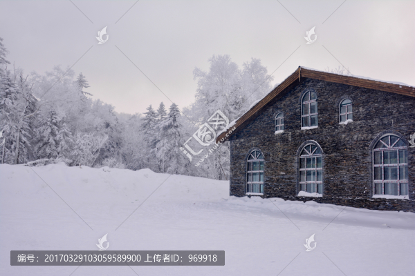 十里畫(huà)廊霧凇奇觀