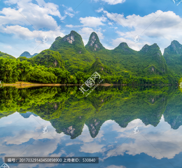 桂林陽朔漓江山水風光
