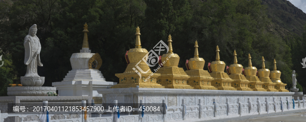 金色佛塔