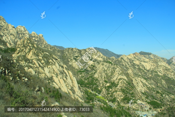 山脈