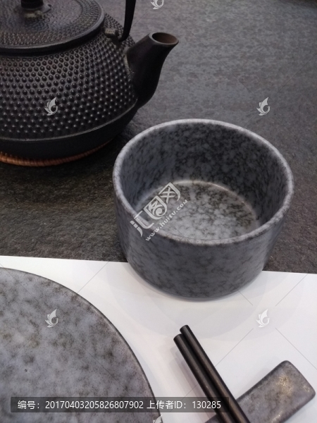 石制餐具