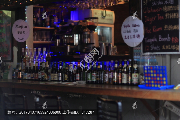 酒吧