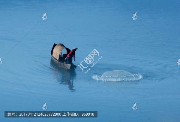 東江晨捕