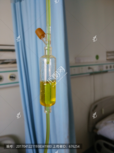 輸液器