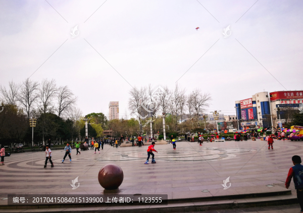 街心公園,春天