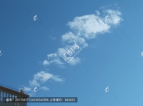 藍(lán)天白云