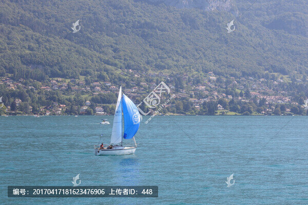 法國(guó)安納西湖,三角帆