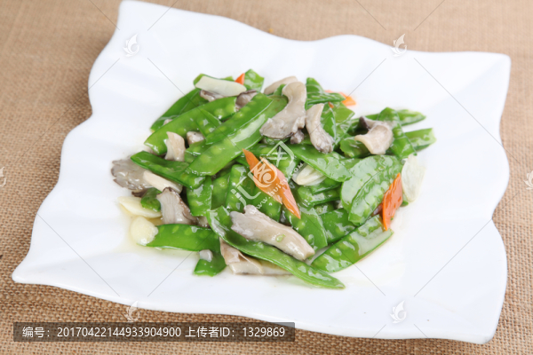 荷蘭豆炒菌菇