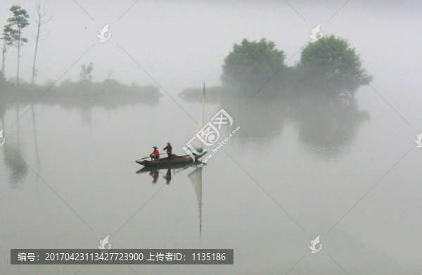 孤舟捕魚