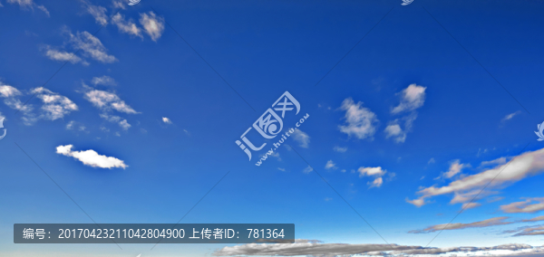 天空白云
