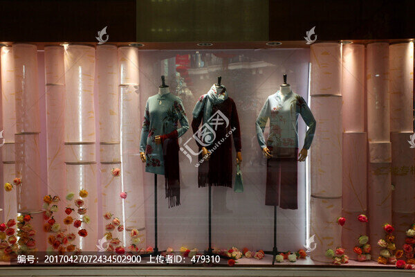 專賣店櫥窗,服裝模特