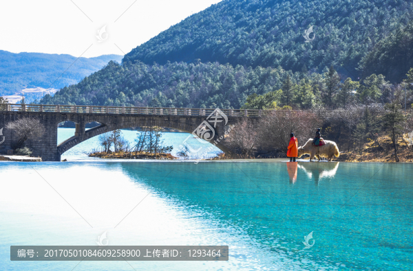 雪山風(fēng)光