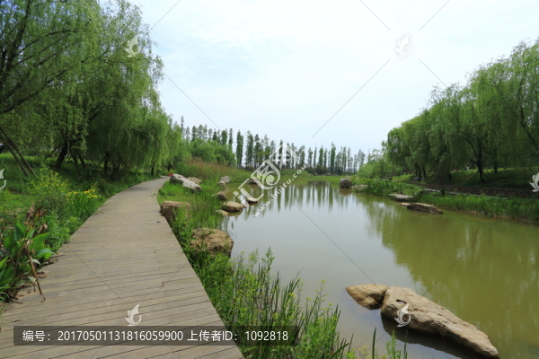碧水藍(lán)天
