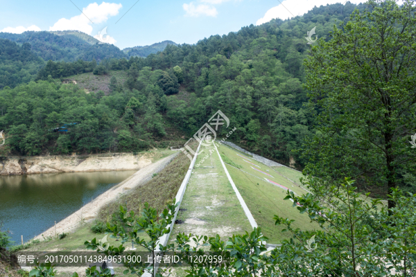 水庫(kù)大壩