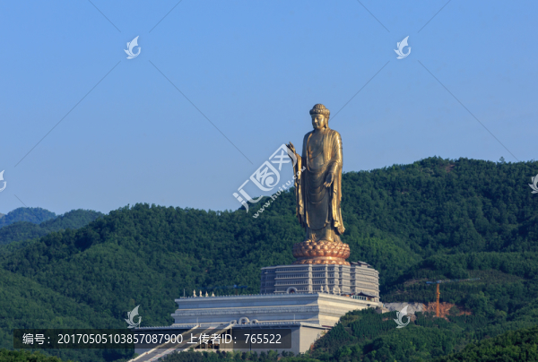 中原大佛