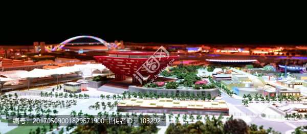 上海世博會(huì)園區(qū)建筑夜景