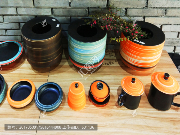 藝術(shù)陶器花瓶