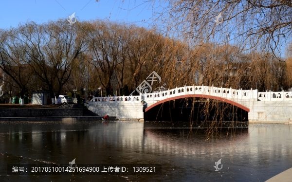 燕山大學冬季校園一景