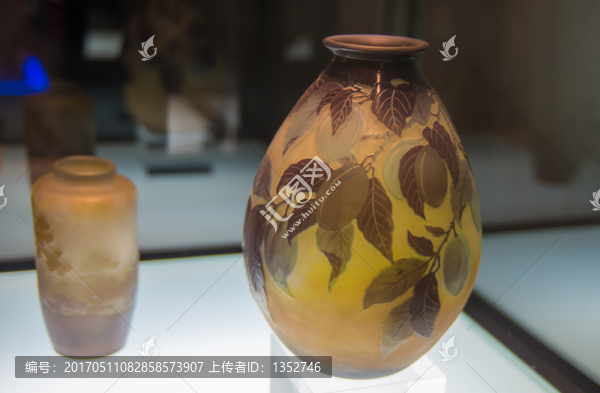 琉璃藝術(shù)品