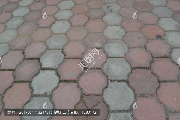鋪磚地面