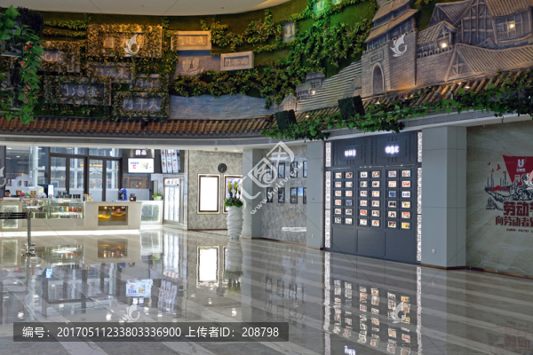 商場大廳