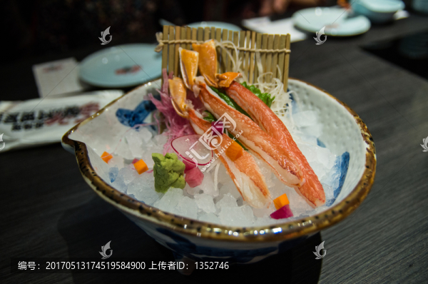 冰鎮(zhèn)雪蟹腿