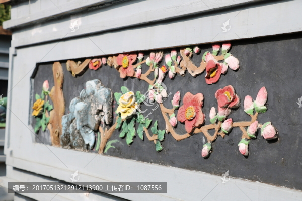 彩色陶瓷畫(huà)
