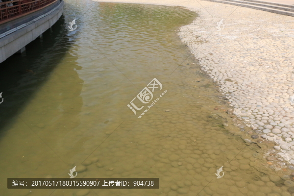 水邊