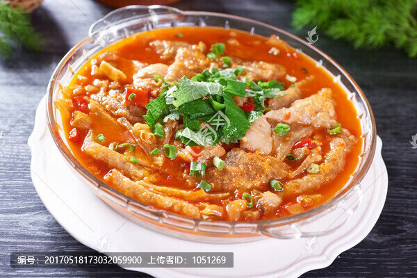 土豬肉煨苕皮