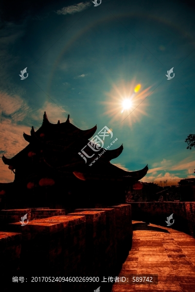 夕陽下的和平古鎮(zhèn)
