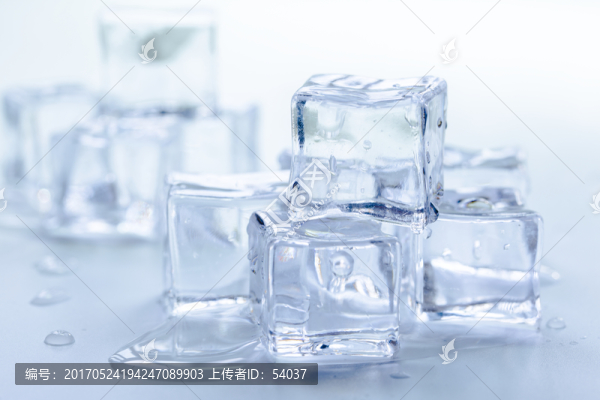 冰塊組合