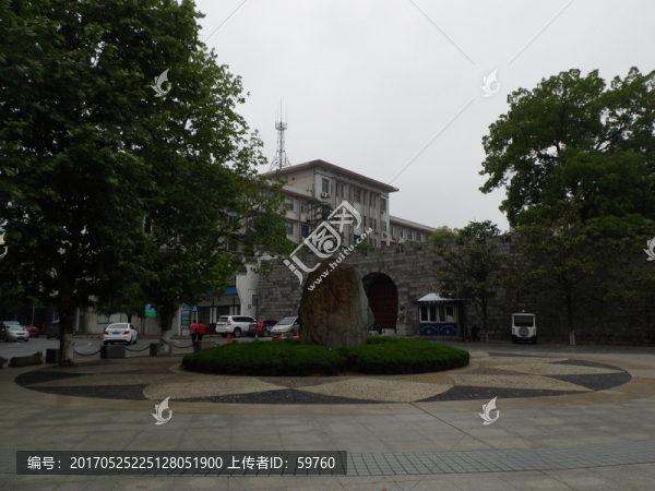 江邊休閑廣場