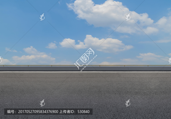 道路路面和天際線