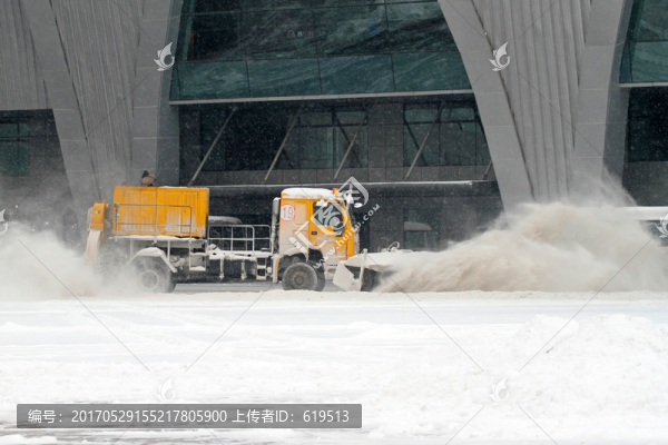 機(jī)場(chǎng)掃雪作業(yè),機(jī)場(chǎng)除雪