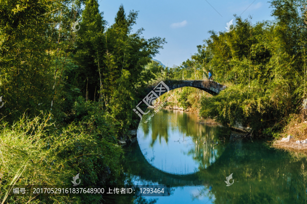遇龍河風(fēng)光