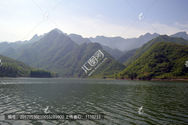 湖光山色