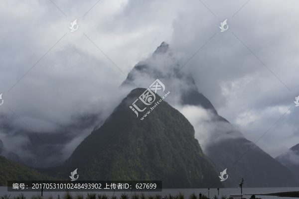 米弗峽灣風(fēng)光