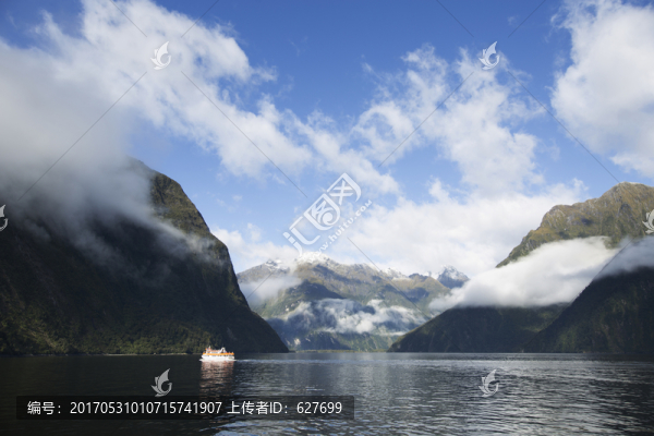 米弗峽灣風光