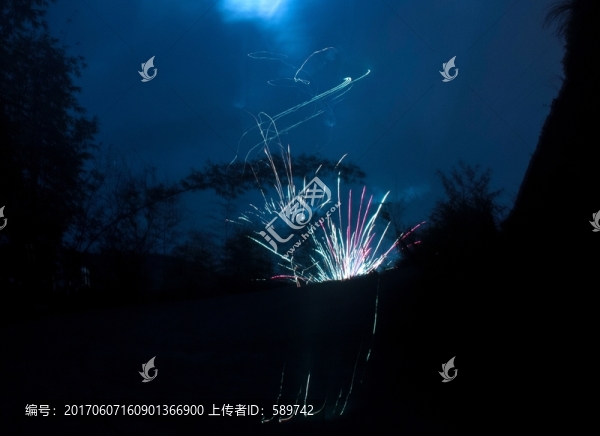 鄉(xiāng)村焰火