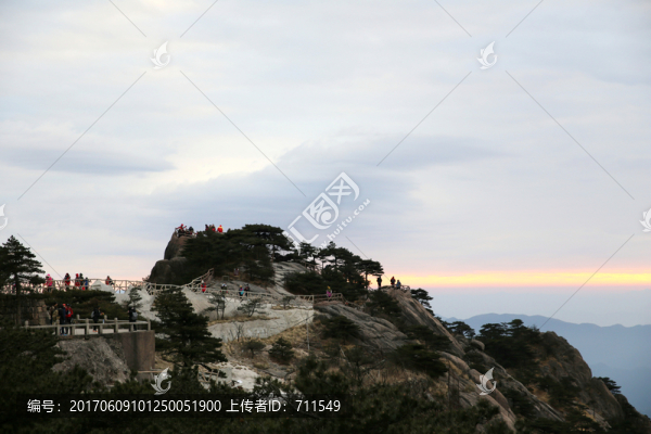 黃山光明頂,日出天際線