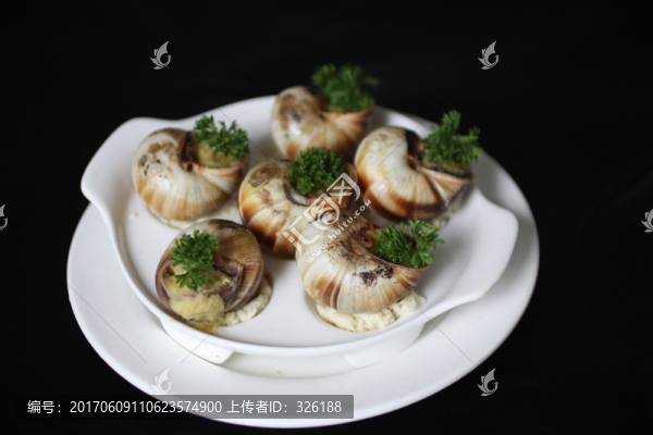 巴黎牛油汁焗蝸牛