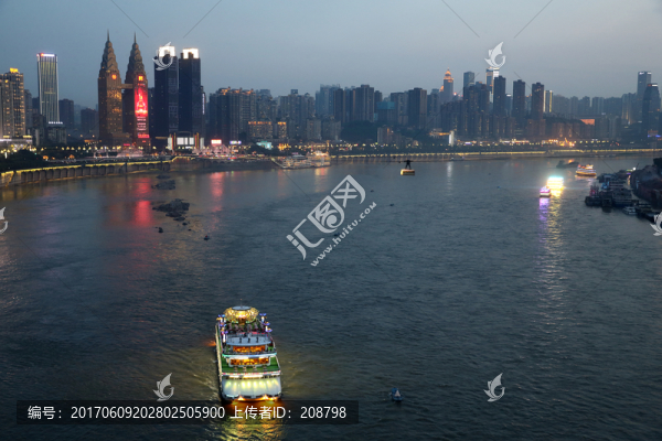 夜幕下的重慶