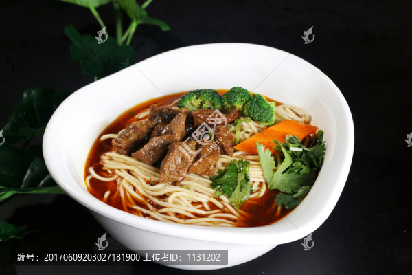 標(biāo)準(zhǔn)牛肉面