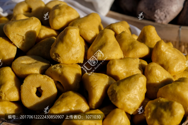 窩窩頭