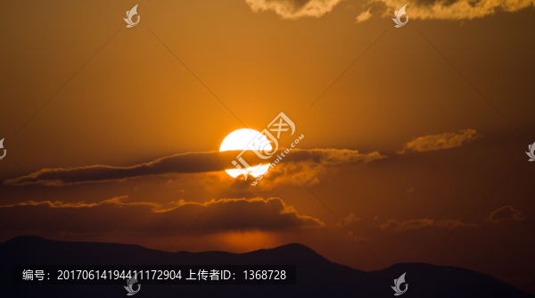高原落日