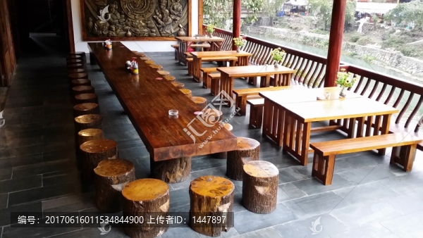 苗寨餐桌